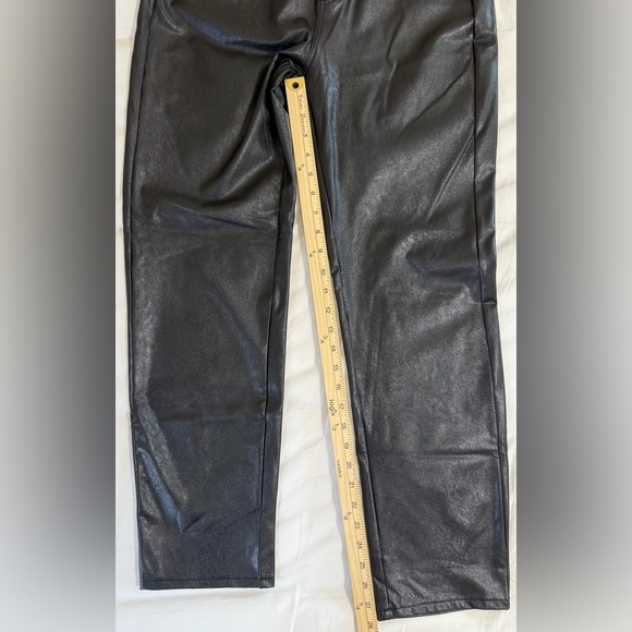 PAIGE Faux Vegan Leather Pants Size 26 High Rise Ankle Straight Black - Picture 5 of 7